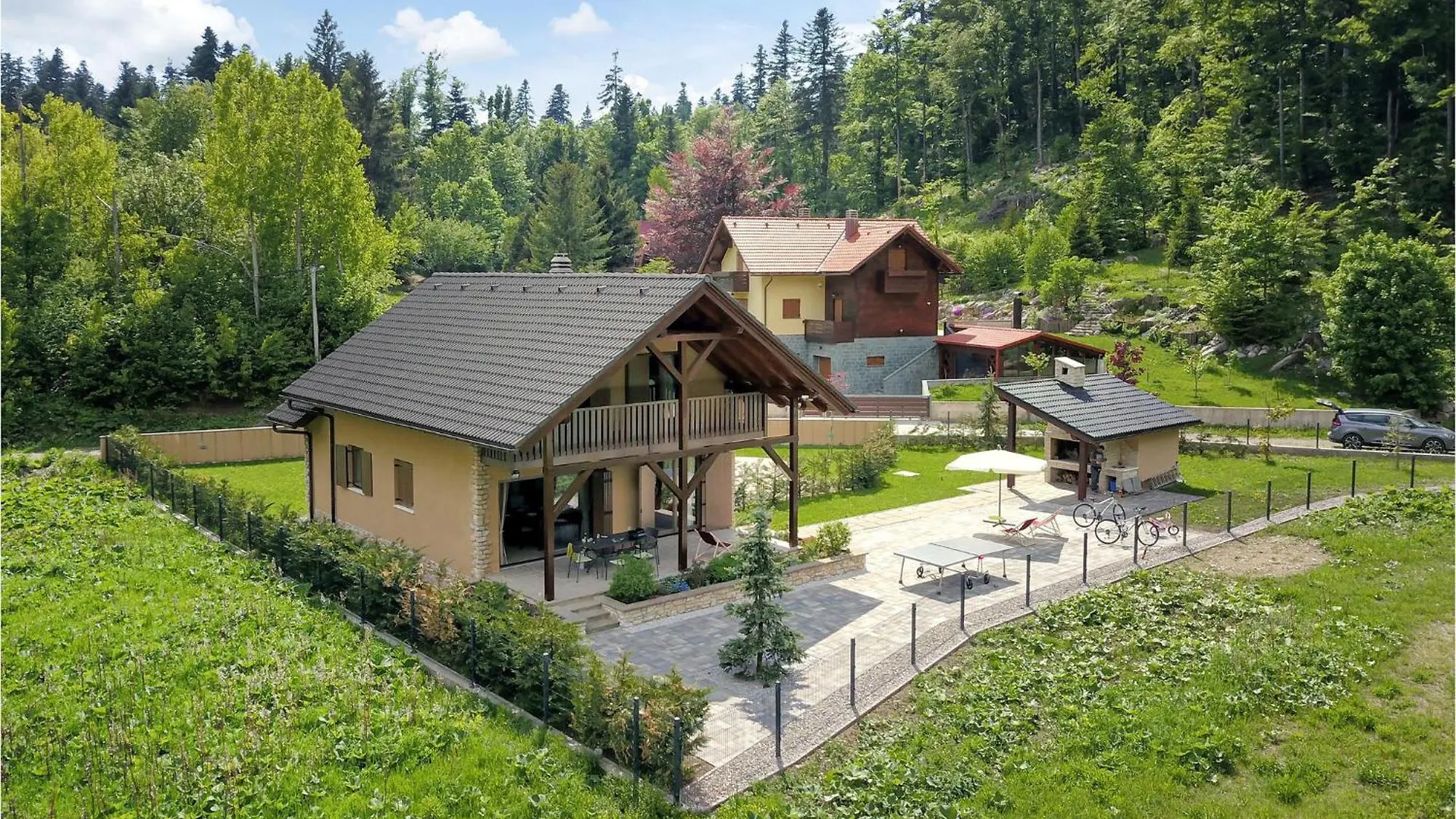 Gorgeous Home In Fuzine With Kitchen