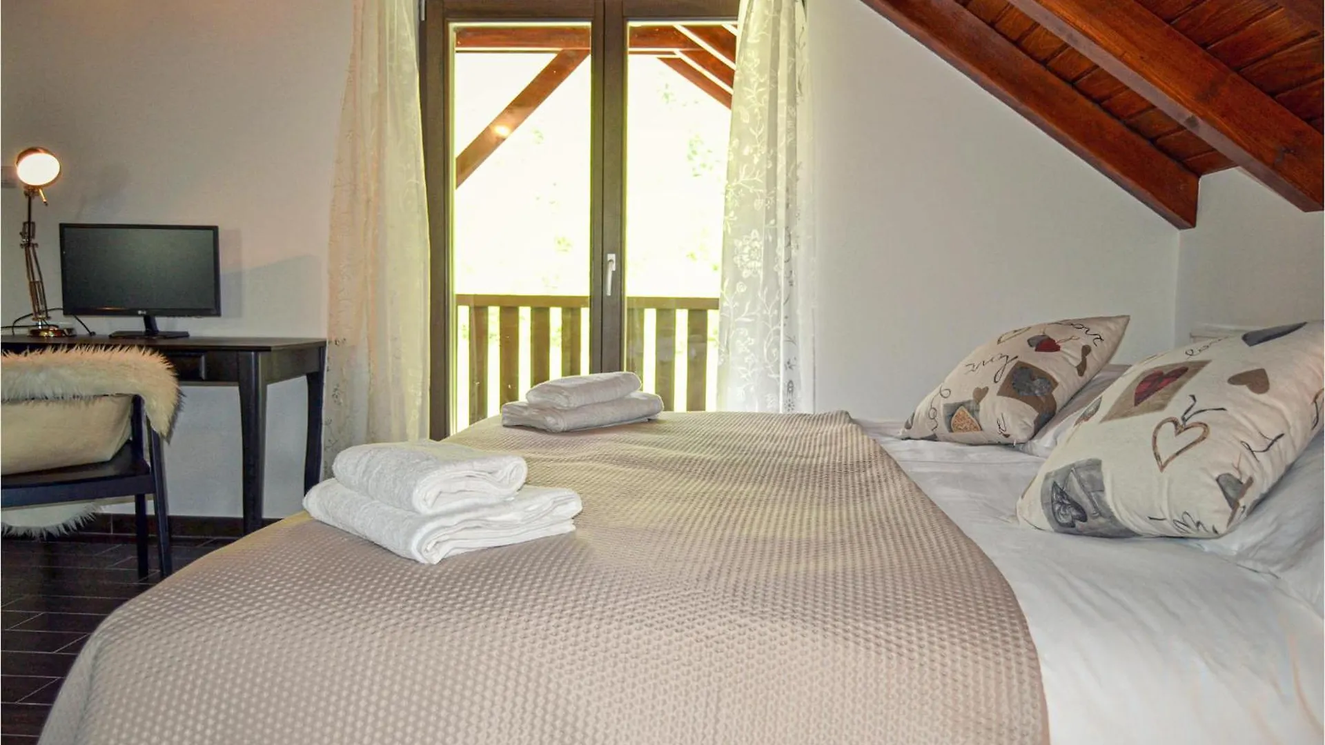 Σπίτι διακοπών Gorgeous Home In Fuzine With Kitchen